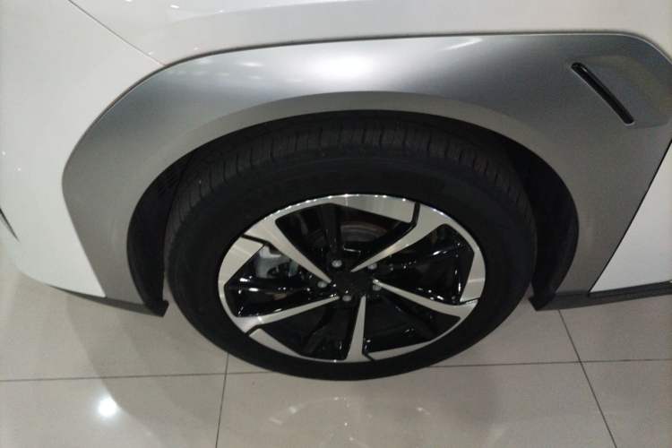 Used AION Y 2023 Younger Star Edition
