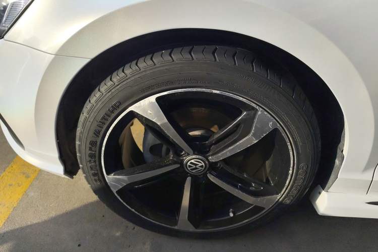 Used Volkswagen Lamando 2019 230TSI DSG Fashion Edition China VI