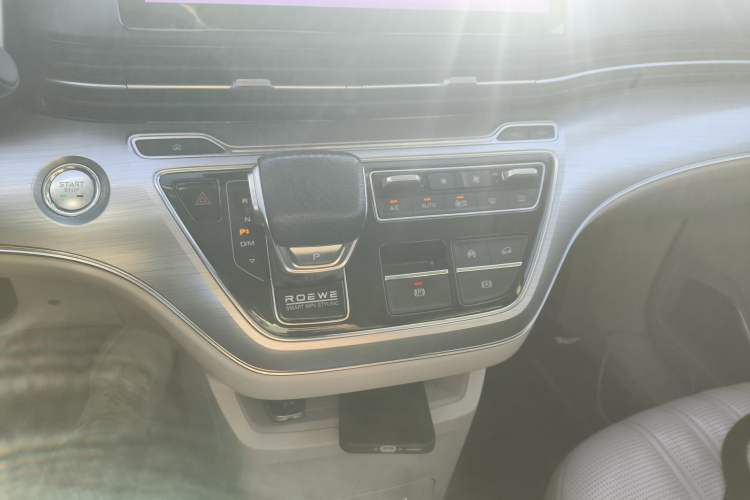 Used Roewe iMAX8 2021 400TGI Supreme Series Ultimate Edition
