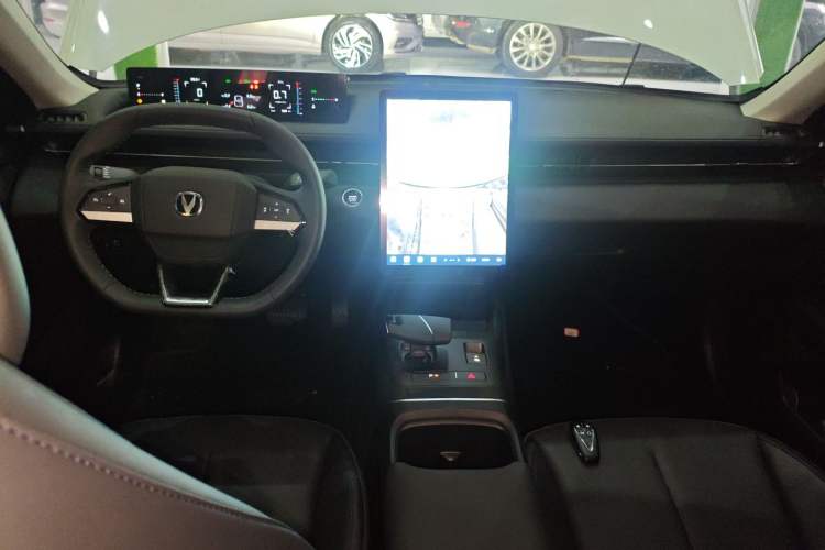 Used Changan Eado 2025 Blue Whale 1.5T 500Bar Prestige Model