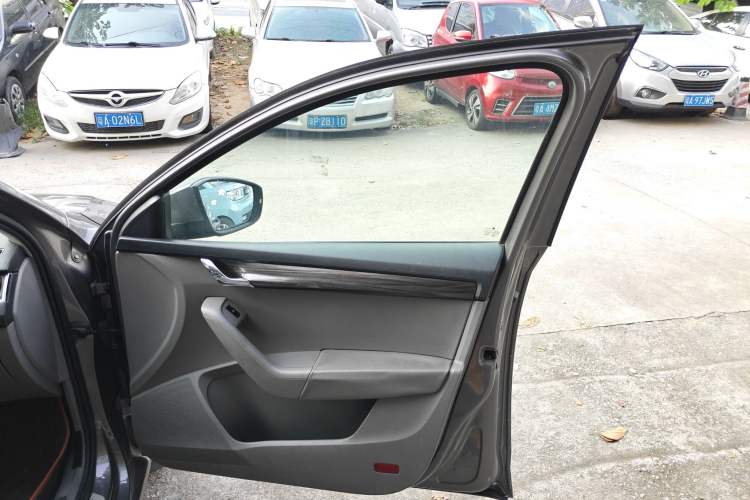 Used Skoda Octavia 2015 1.4TSI DSG Yijun Edition
