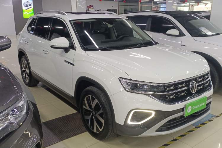 Used Volkswagen Tayron 2023 300TSI Two-Wheel-Drive Luxury Plus Advanced Edition
