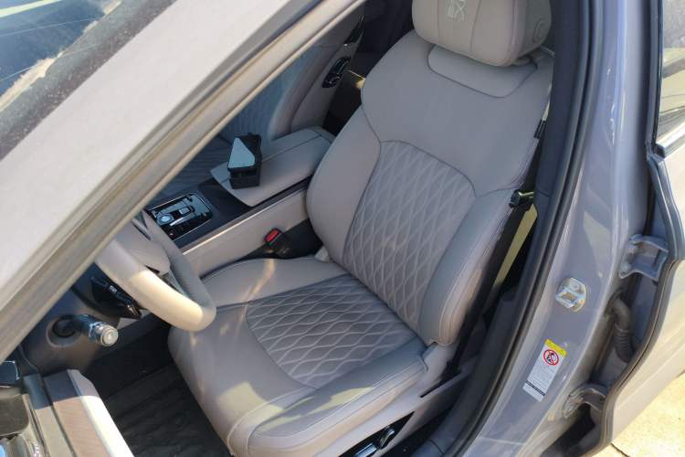 Used BYD Han 2025 EV Intelligent Driving Edition 701KM LiDAR Flagship Model
