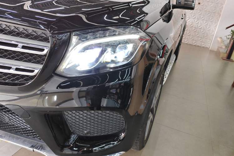 Used Mercedes-Benz GLS 2017 GLS 400 4MATIC Luxury Model
