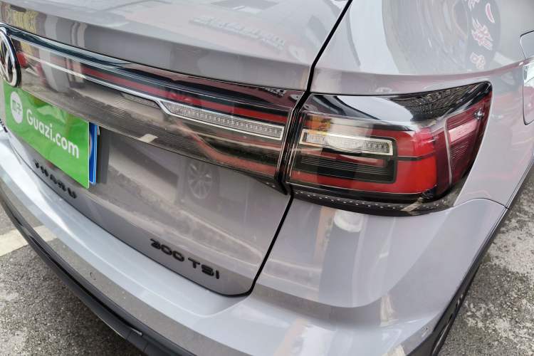 Used Volkswagen Tharu 2024 300TSI Two-Wheel-Drive Moon Luxury Edition
