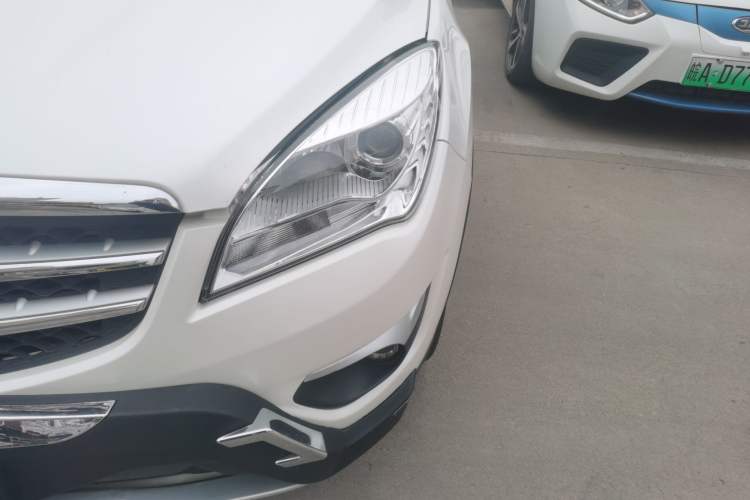 Used Changan CS35 2015 1.6L Automatic Luxury Model China IV Standard
