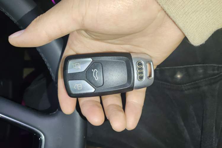 Used Audi A4L 2019 40 TFSI Ambition China VI