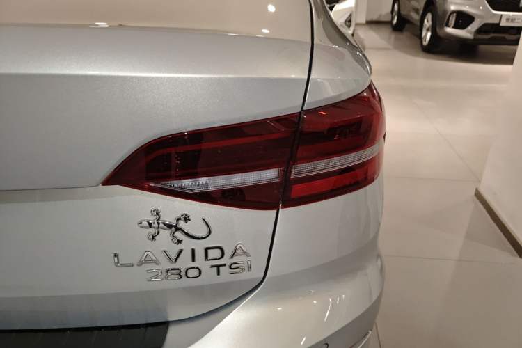 Used Volkswagen Lavida 2022 280TSI DSG Comfort Edition
