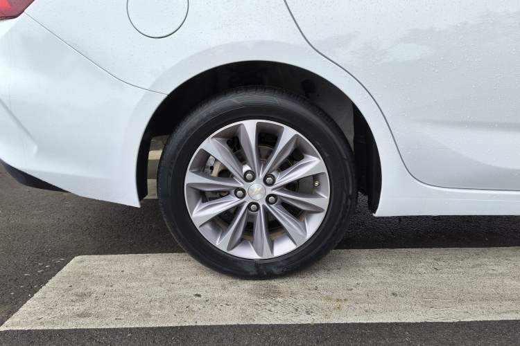 Used Chevrolet Monza 2020 320 Automatic Enjoyment Edition
