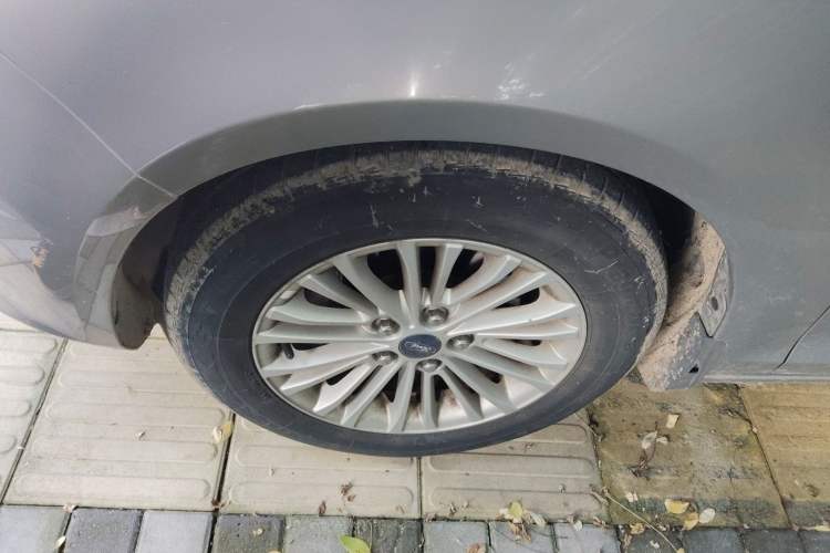 Used Ford Escort 2015 1.5L Manual Comfort Model
