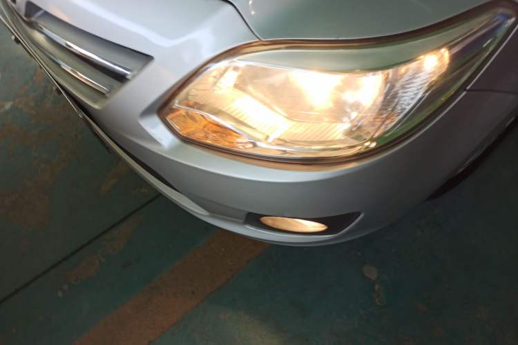 Used Changan Alsvin V3 2012 1.3L Manual Luxury Version China IV Standard