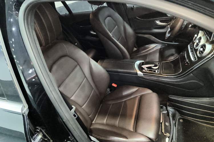 Used Mercedes-Benz GLC 2018 GLC 260 4MATIC Dynamic Edition
