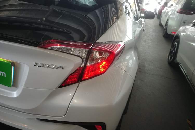 Used Toyota IZOA 2021 2.0L Enjoy Edition