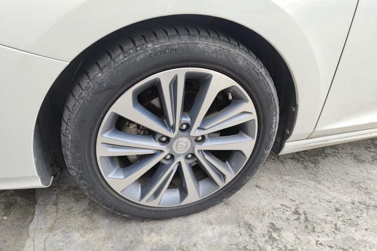 Used Changan Raeton CC 2018 1.5T Automatic Haoya Model Guangmang Edition China V Standard
