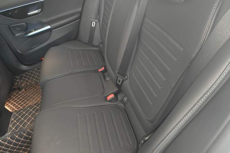 Used Mercedes-Benz C-Class 2024 Restyled C 260 L Sport Edition
