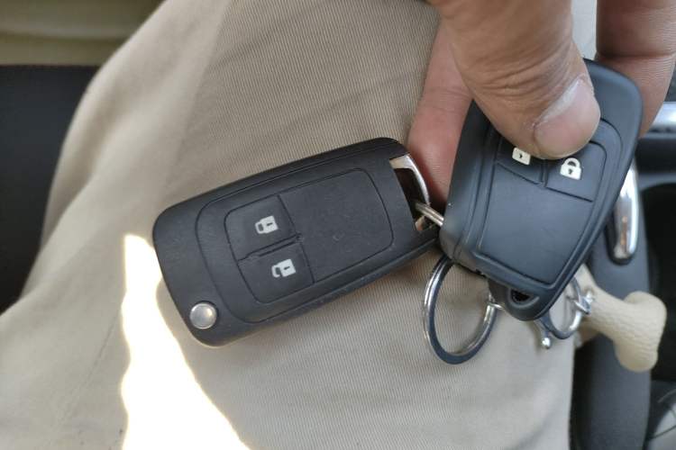 Used Buick Encore 2015 1.4T Automatic Two-Wheel Drive Urban Elite Version