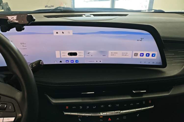 Used Cadillac XT4 2024 28T Two-Wheel-Drive Luxury Version
