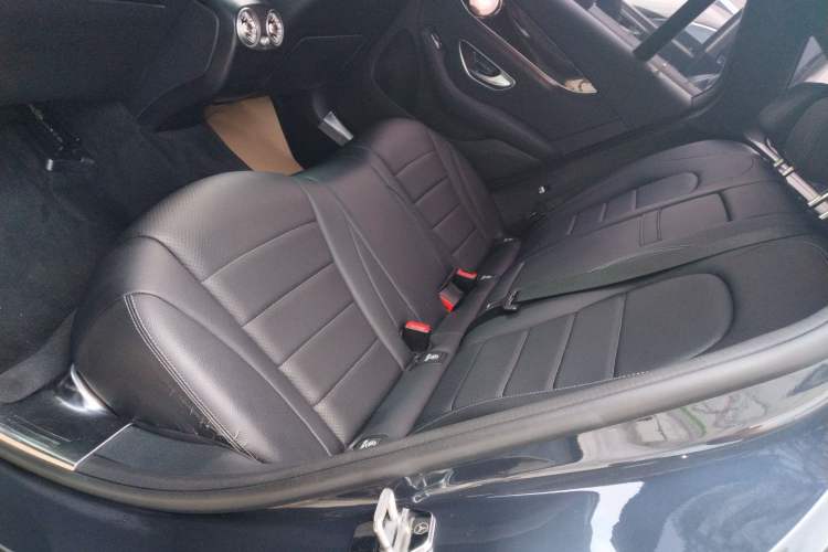 Used Mercedes-Benz GLC 2017 GLC 260 4MATIC Luxury Model