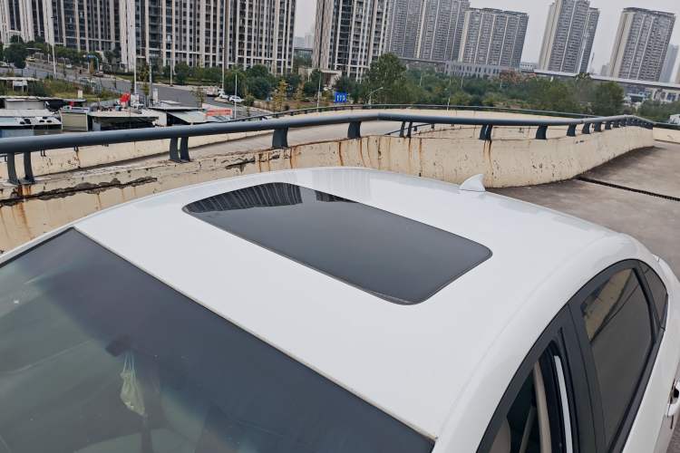 Used Buick GT 2018 15T Manual Elite Version China V Standard
