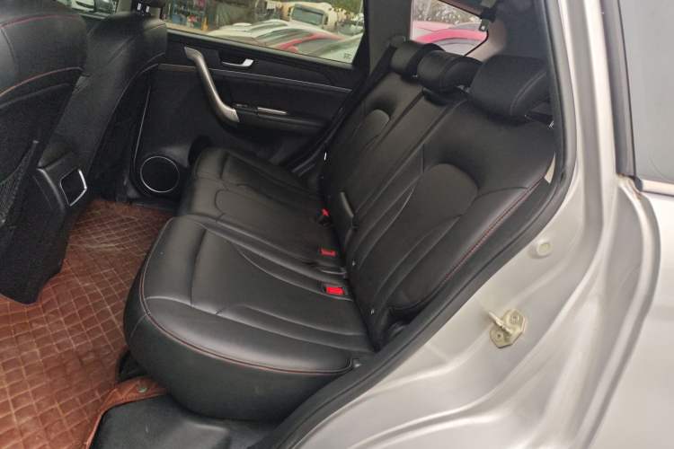 Used Haval H6 2015 Sport Edition 1.5T Automatic Two-Wheel Drive Luxury Model
