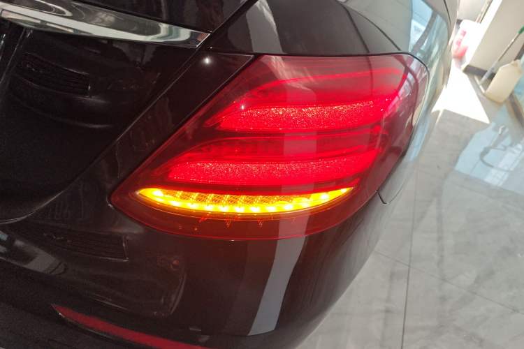 Used Mercedes-Benz E-Class 2018 Restyled E 300 L Sport Luxury Edition
