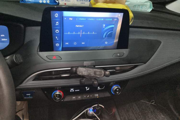 Used Buick Velite 6 2024 450km Range Commuter Version
