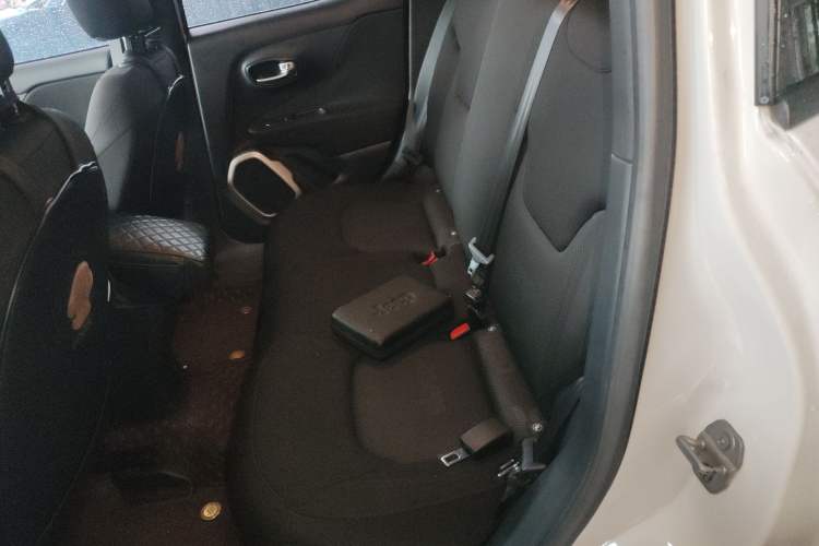 Used  Renegade 2016 1.4T Automatic Kinetic Edition