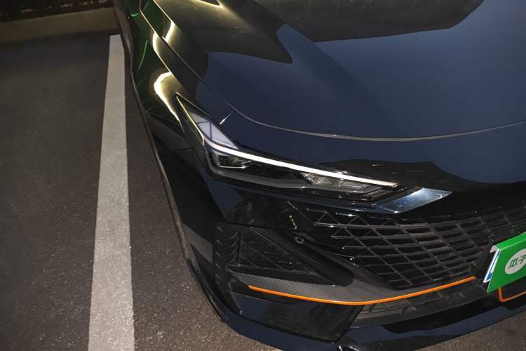 Used Changan UNI-V 2023 1.5T Sport Edition
