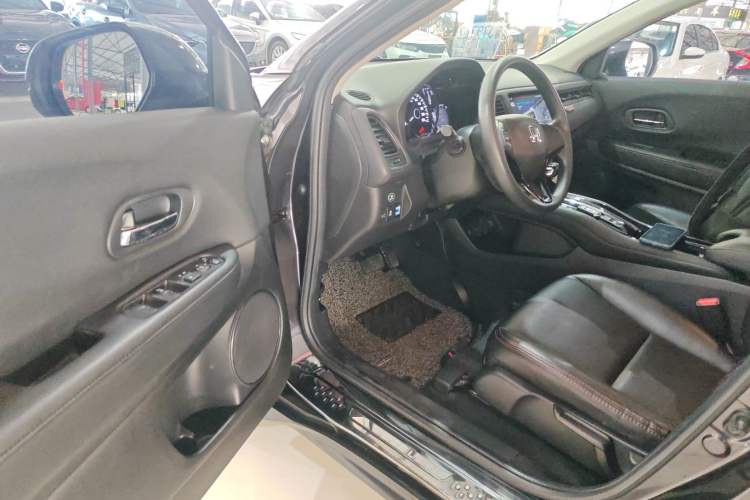 Used Honda Vezel 2017 1.8L CVT 2WD Elite Model
