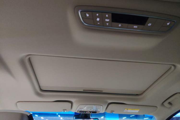 Used Buick GL8 2023 ES Lu Zun Deluxe Model
