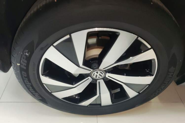 Used Volkswagen Tayron 2019 330TSI Two-Wheel Drive Luxury Model China VI Standard