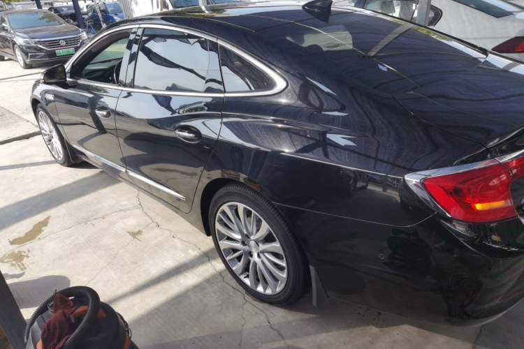 Used Buick LaCrosse 2018 28T Luxury Edition
