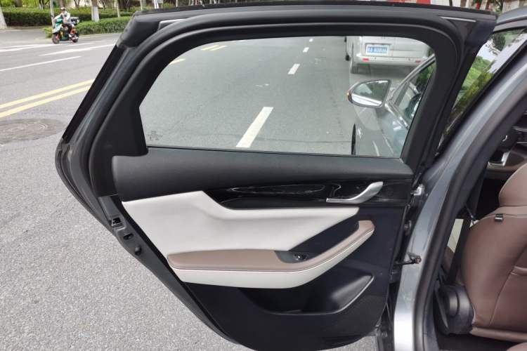 Used BYD Qin PLUS 2023 Champion Edition DM-i 55KM Leading Model
