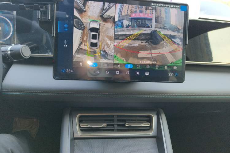 Used BYD Qin L 2024 DM-i 80KM Leading Model
