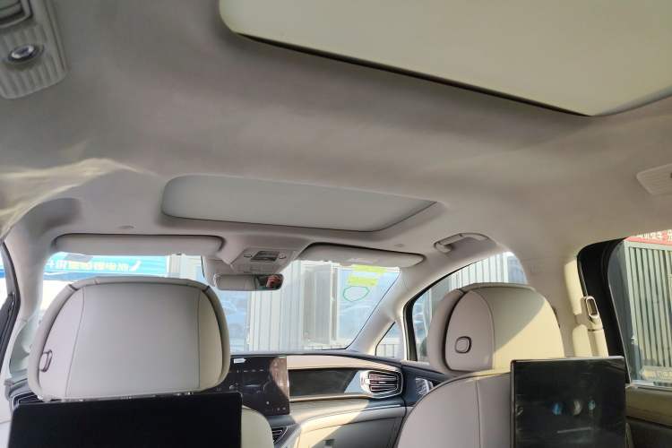 Used Denza D9 2022 DM-i 970 Four-Wheel Drive Flagship Model