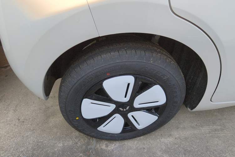 Used Wuling Hongguang MINIEV 2025 Four-Door Version Advanced Edition