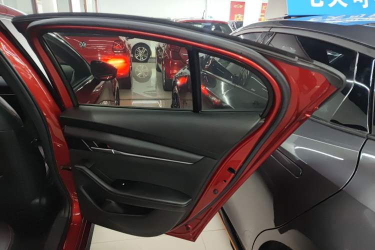 Used Mazda Mazda 3 Axela 2020 1.5L Automatic ZhiMei Edition
