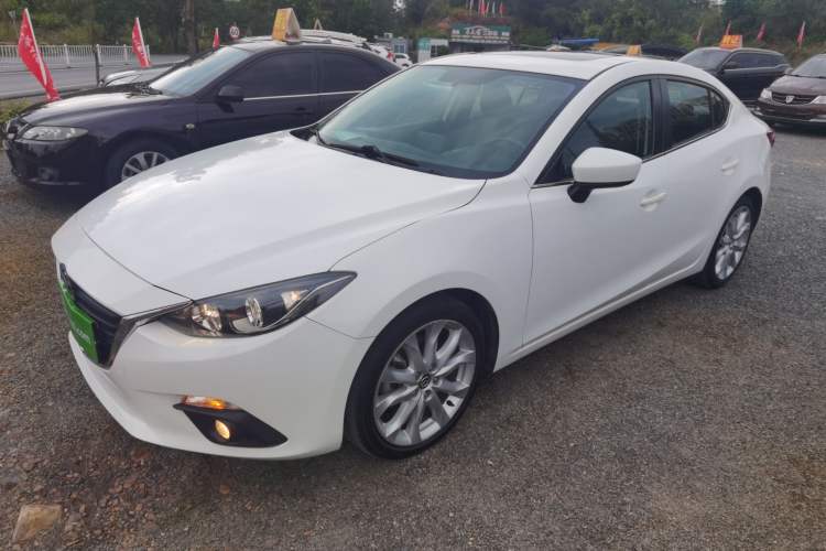 Used Mazda Mazda 3 Axela 2014 Sedan 2.0L Automatic Sport Model
