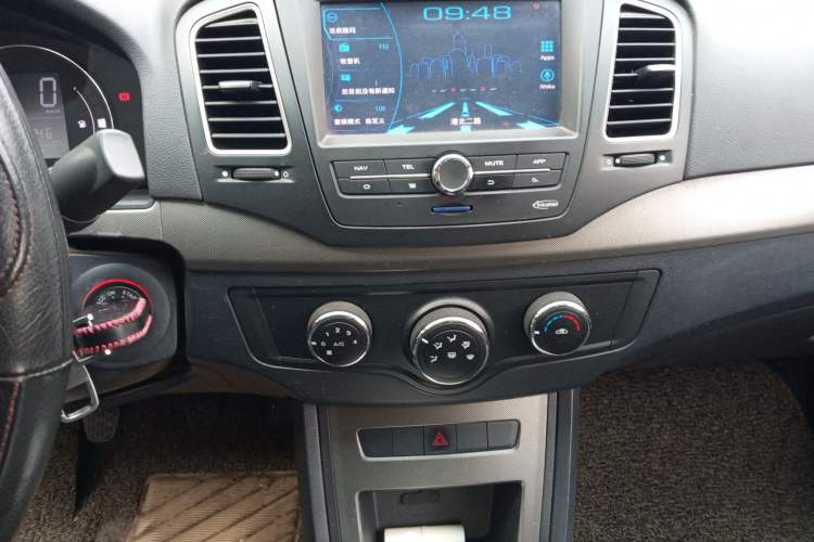 Used Roewe 350 2014 1.5L Manual Swift Edition
