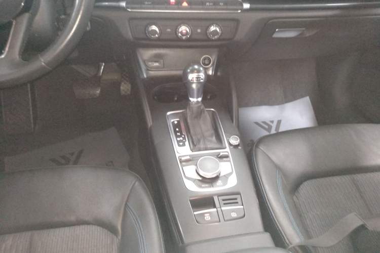 Used Audi A3 2020 Limousine 35 TFSI Fashion Edition China VI Emission Standard
