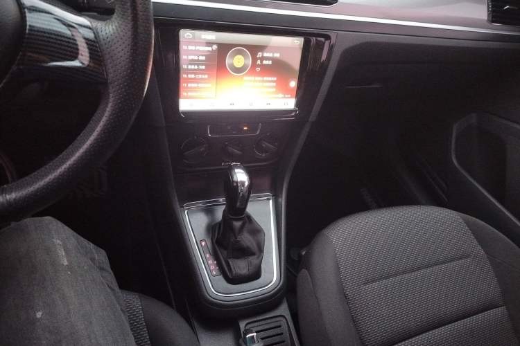 Used Volkswagen Bora 2017 1.6L Automatic Fashion Model
