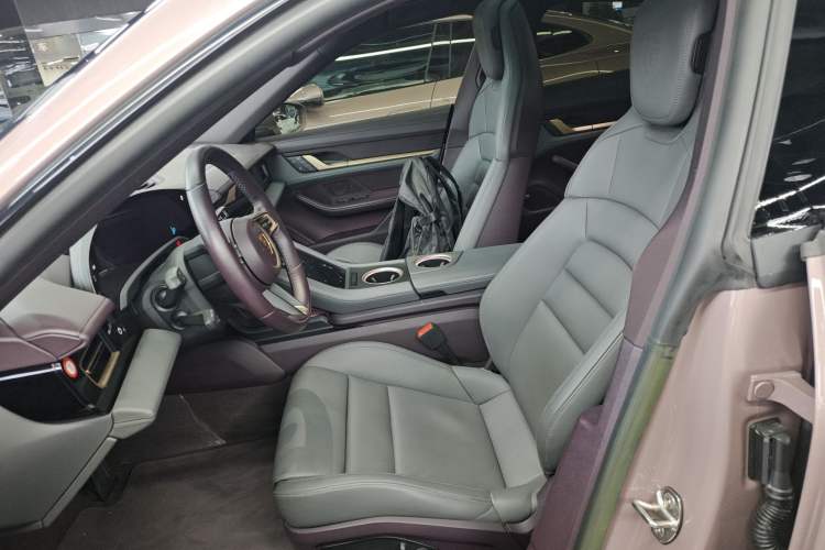 Used Porsche Taycan 2022-Year Updated Taycan