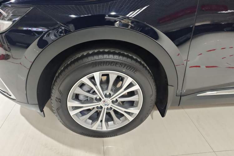 Used Buick Envision 2022 Encore Plus 652T Five-Seat Luxury Model
