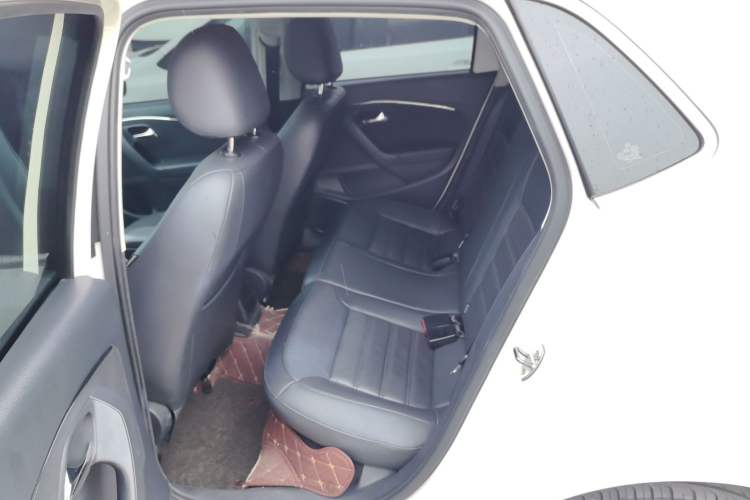 Used Volkswagen Polo 2016 1.6L Automatic Luxury Model