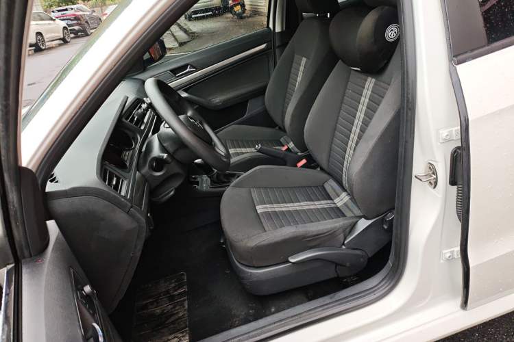 Used Volkswagen Lavida 2019 Lavida Start 1.5L Automatic Trendy Version China VI Standard