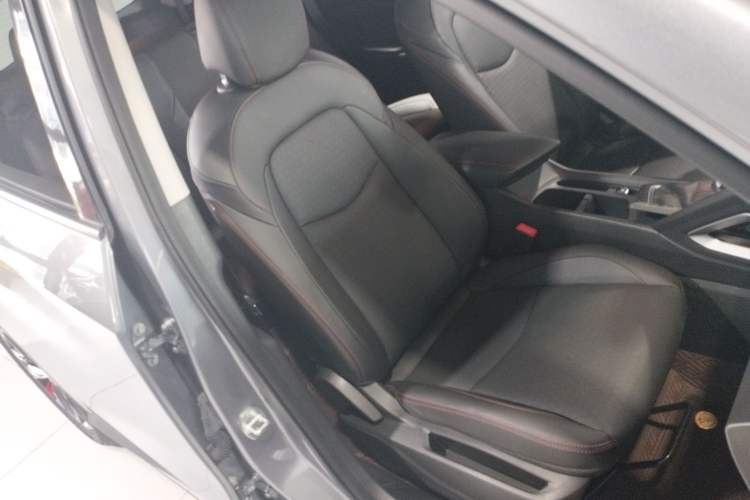 Used Chevrolet Orlando 2019 Redline 530T Automatic Enjoyment Version (5+2 Seating) China VI
