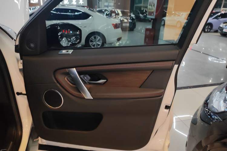 Used Land Rover Discovery Sport 2021 249 PS R-Dynamic SE Performance Tech Edition 5 Seats
