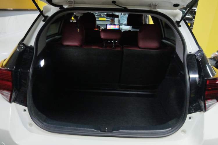 Used Toyota YARiS L 2022 X-Trail 1.5L CVT Leading PLUS Edition