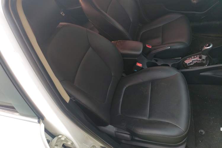 Used Kia K2 2012 Sedan 1.6L Automatic Transmission Premium Commemorative Edition