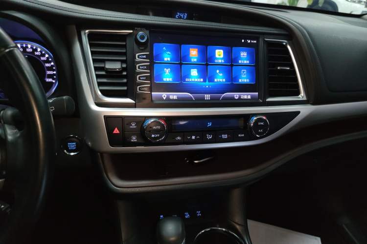 Used Toyota Highlander 2018 2.0T Four-Wheel Drive Luxury Version 7 Seats China VI Standard
